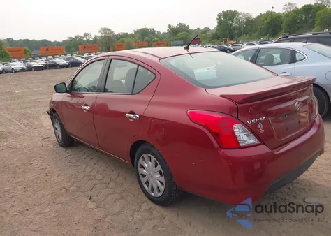 2016 Nissan Versa 1.6 S/1.6 S+/1.6 Sl/1.6 Sv z USA, uszkodzony, nr VIN 3N1CN7AP2GL819336